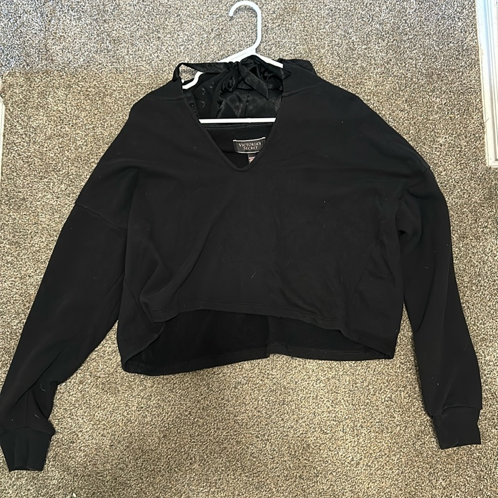 Black cropped Victoria secret sweater
